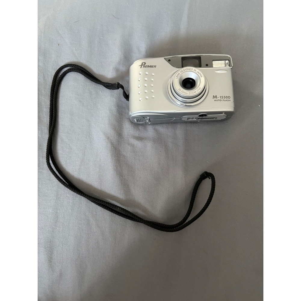 Premier M-1550D Silver Compact Digital Camera with Case Auto Flash 35-50mm